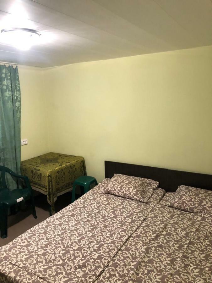 Small Guest House Lazurne Exterior photo