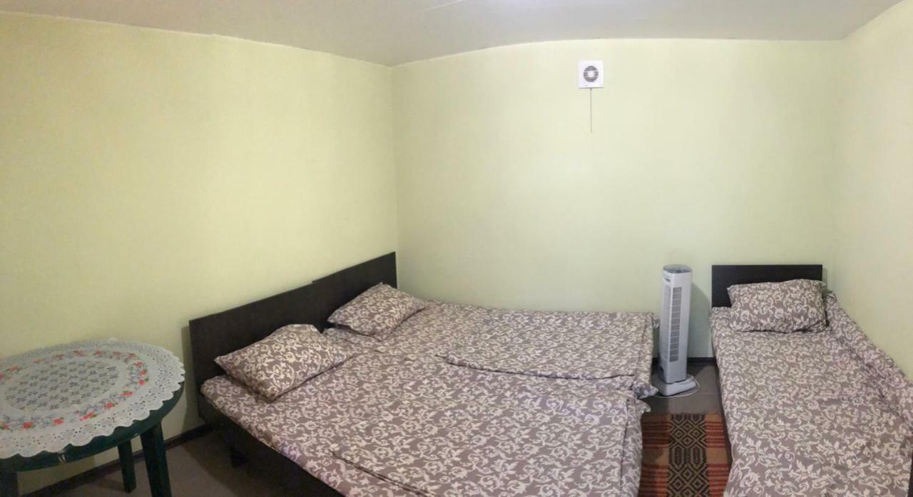 Small Guest House Lazurne Exterior photo